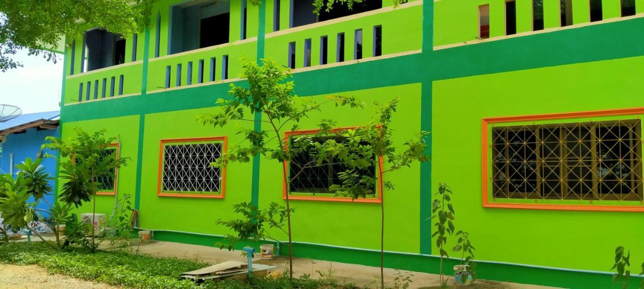 Ruengsrisiri Guesthouse Sukhothai Ngoại thất bức ảnh