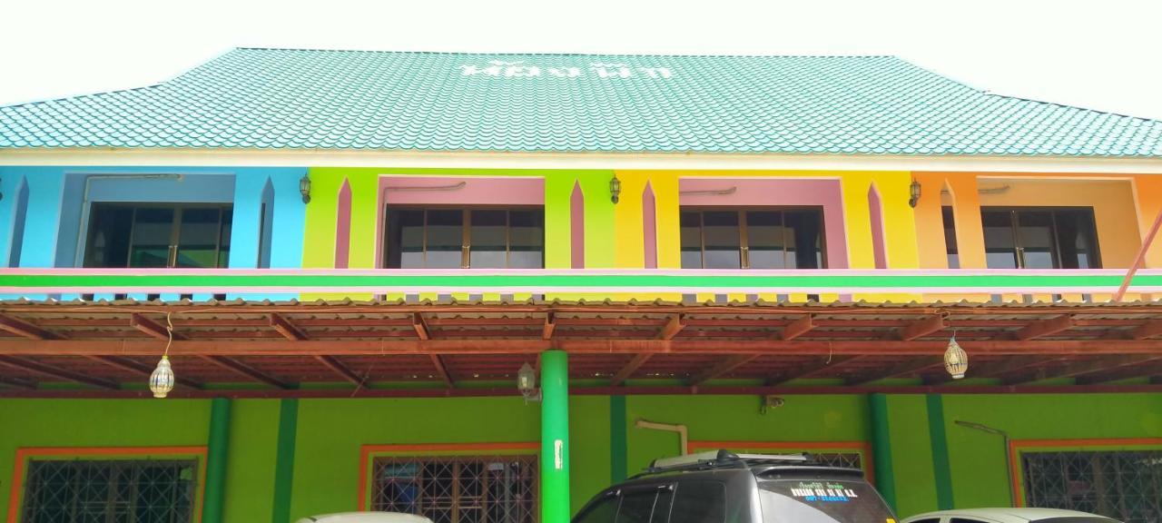 Ruengsrisiri Guesthouse Sukhothai Ngoại thất bức ảnh