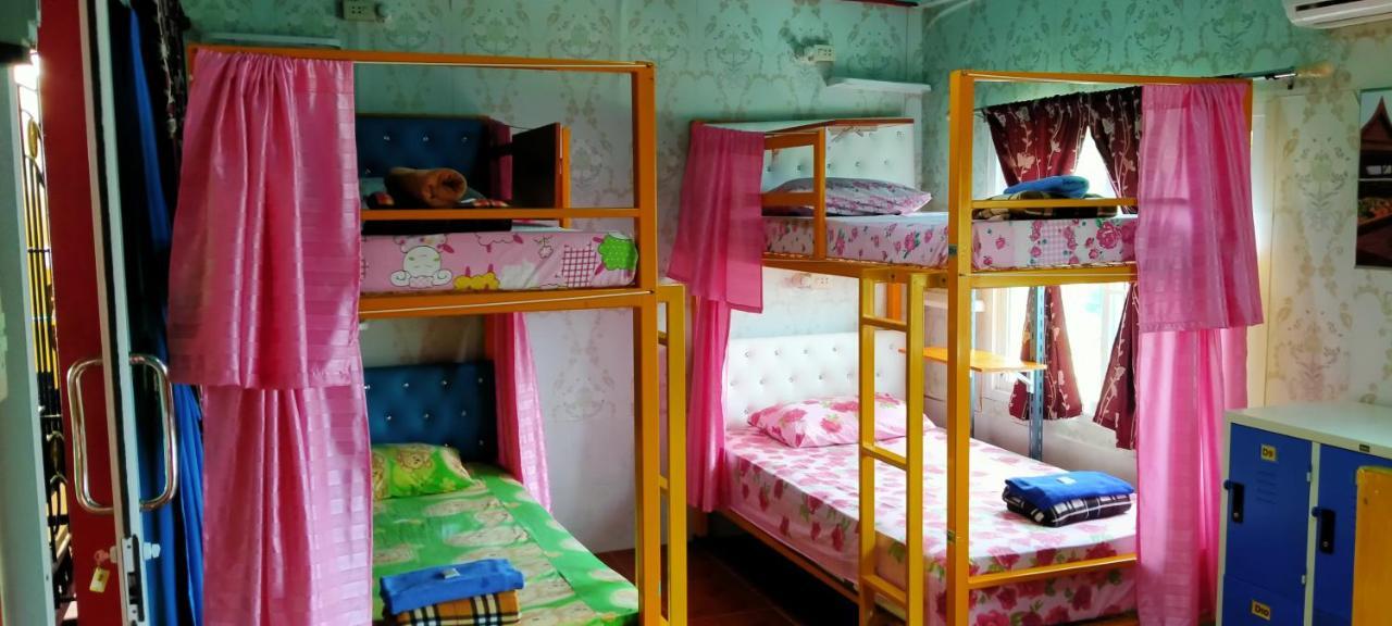 Ruengsrisiri Guesthouse Sukhothai Ngoại thất bức ảnh