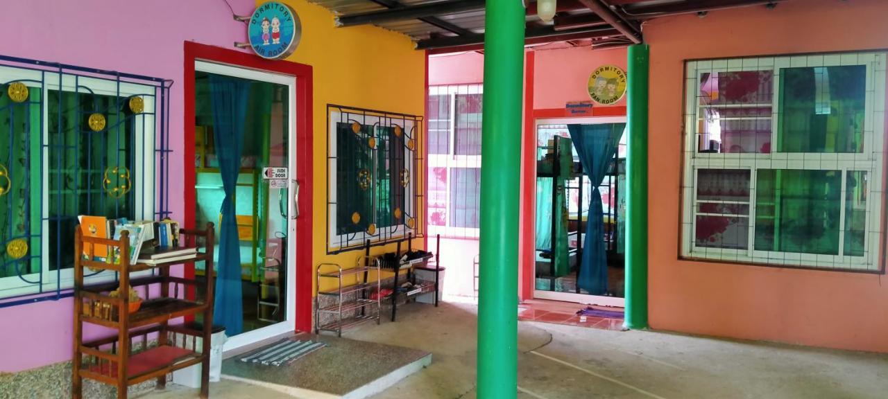 Ruengsrisiri Guesthouse Sukhothai Ngoại thất bức ảnh