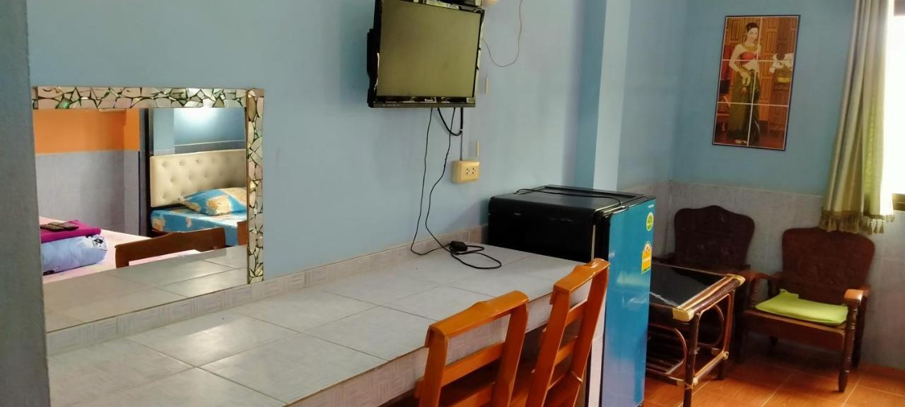 Ruengsrisiri Guesthouse Sukhothai Ngoại thất bức ảnh