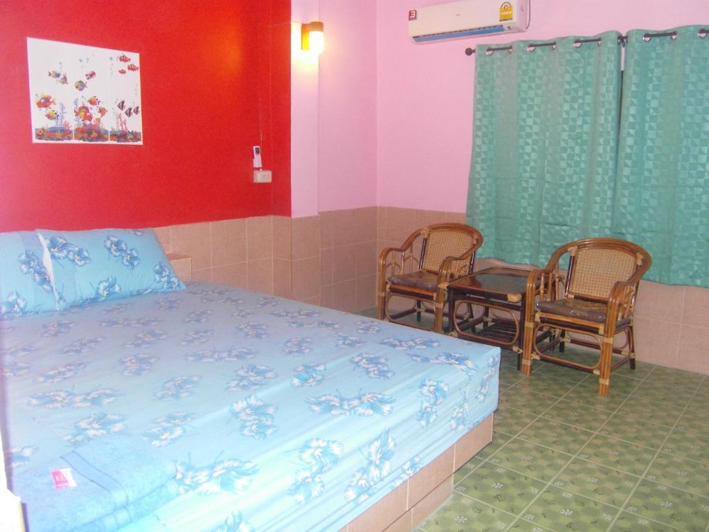 Ruengsrisiri Guesthouse Sukhothai Ngoại thất bức ảnh