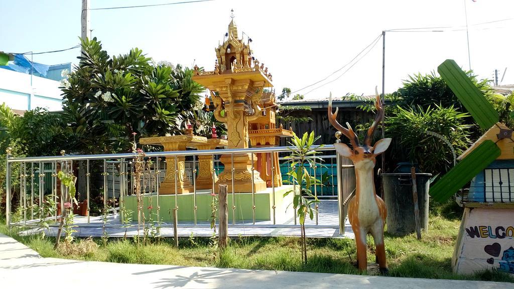 Ruengsrisiri Guesthouse Sukhothai Ngoại thất bức ảnh