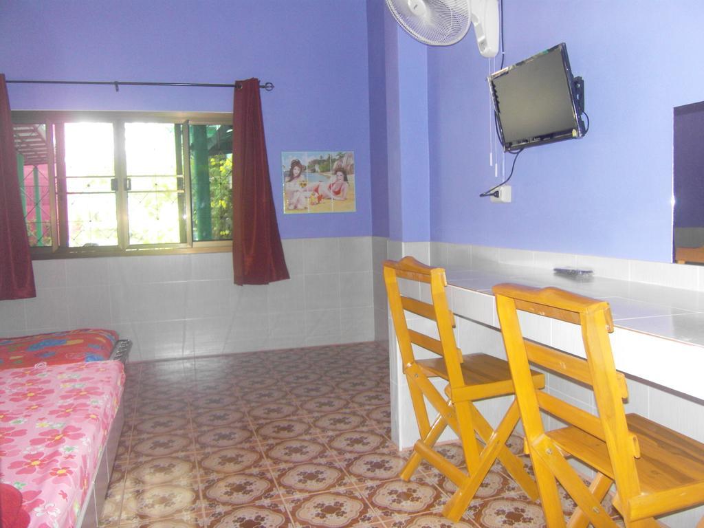 Ruengsrisiri Guesthouse Sukhothai Ngoại thất bức ảnh