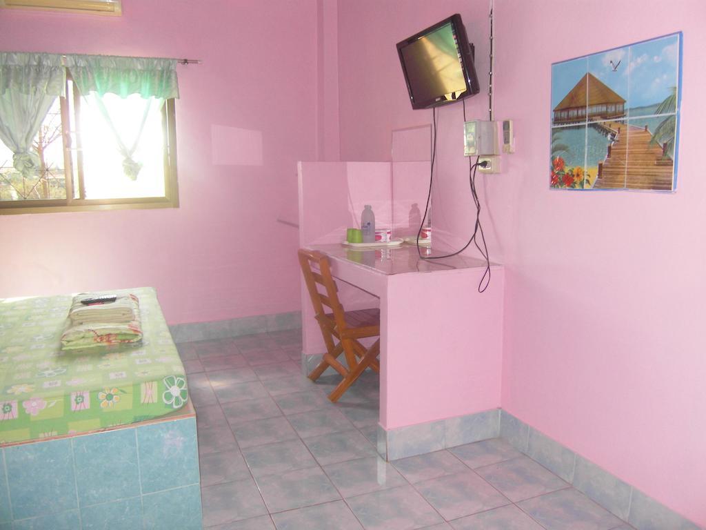 Ruengsrisiri Guesthouse Sukhothai Phòng bức ảnh