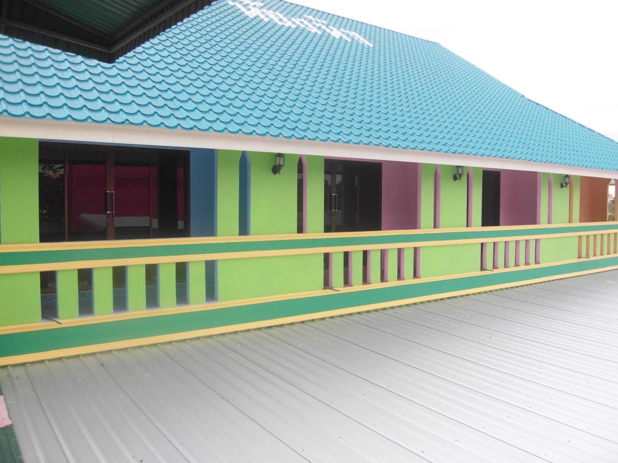 Ruengsrisiri Guesthouse Sukhothai Ngoại thất bức ảnh